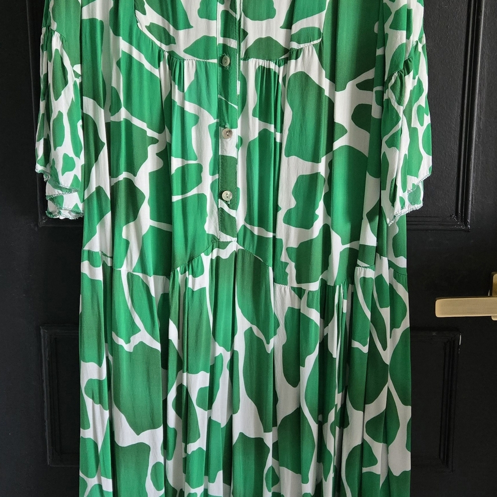 SOLD! Green and White Long Sleeve Dress